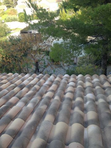 Toiture rénovée en tuiles Aix en provence